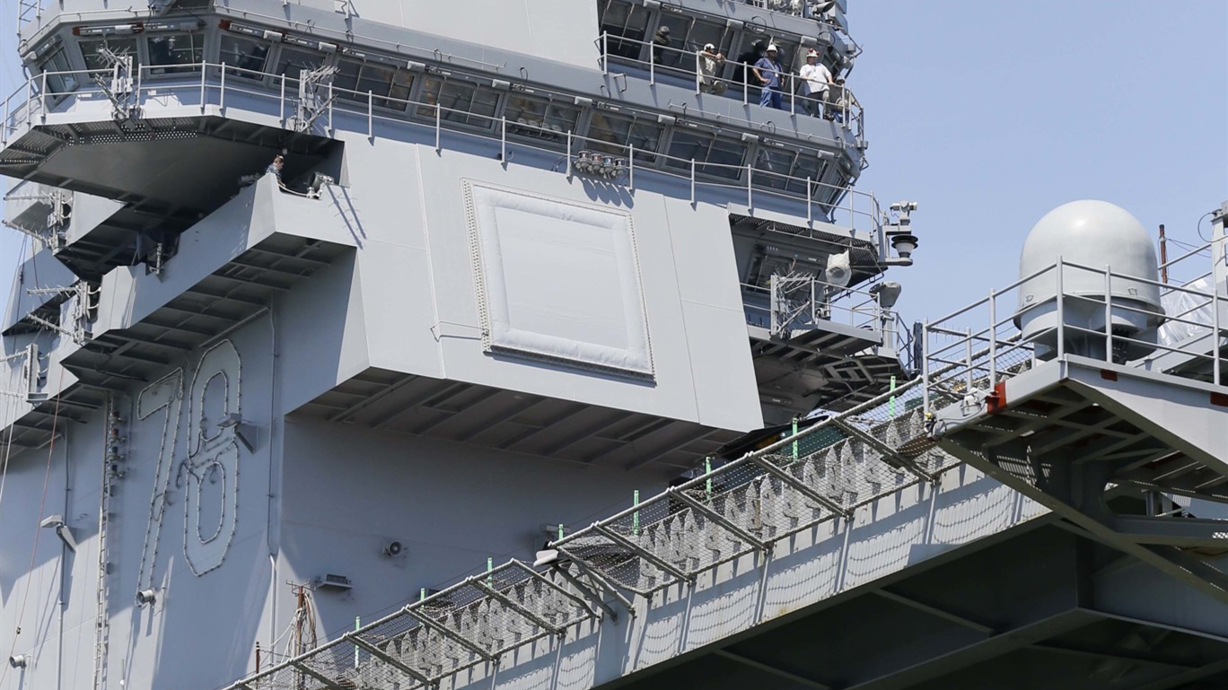 美国海军10万吨级航空母舰福特号舰岛结构高清图