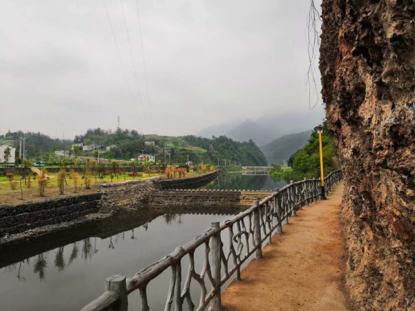 竹山县秦古镇:积极推进河道整治 实现河畅,水清,岸绿