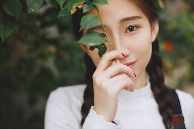 化妆品知识:精华液的正确使用方法,原来你做的都不对! 银河娱乐场注册
