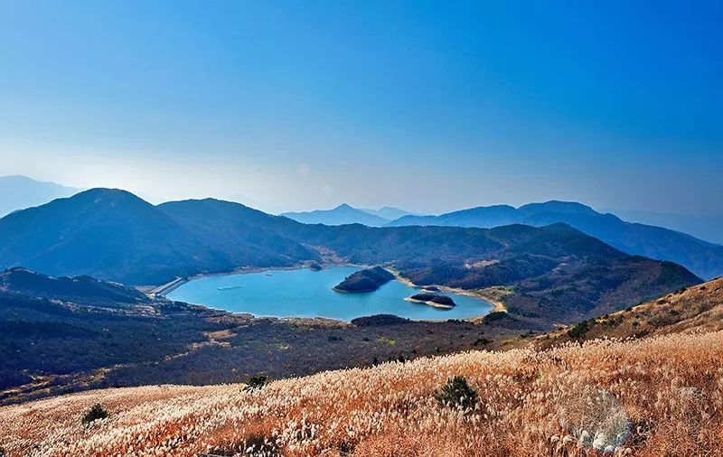 无论什么季节来大明山都会给你惊喜 太湖源位于临安天目山南麓 顾名思