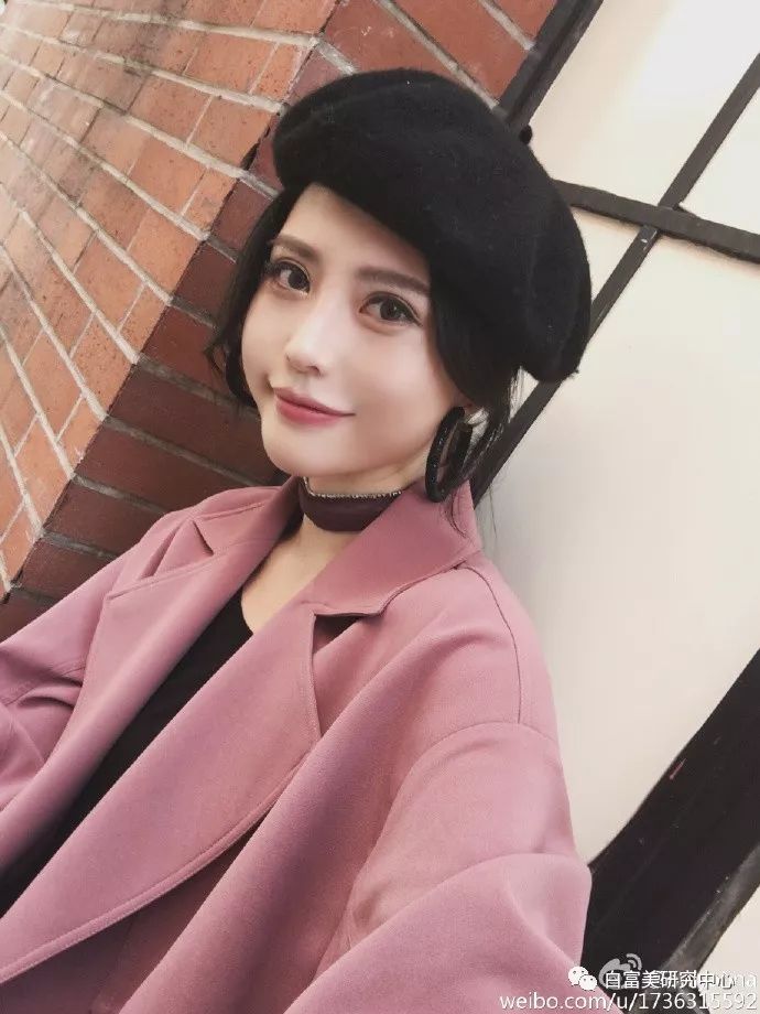 换头后靠卖衣服年入10亿,张大奕都被吊打,生孩子都不忘打广告真拼! e世博体育网