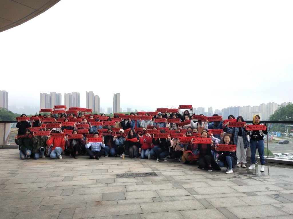 易烊千玺独自彩排湖南五四晚会,胖虎首次带话筒同台,原因让人感动 sunbet登陆