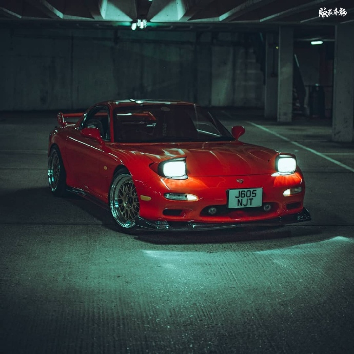 深夜红色诱惑,马自达rx-7 fd3s