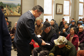 乡村振兴进行时-余店村60岁以上老人生活补助有着落了!