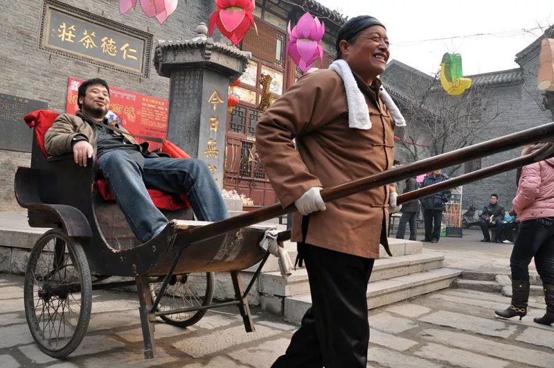 跟票贩子相爱相杀这么久，你知道他们为啥叫黄牛吗？