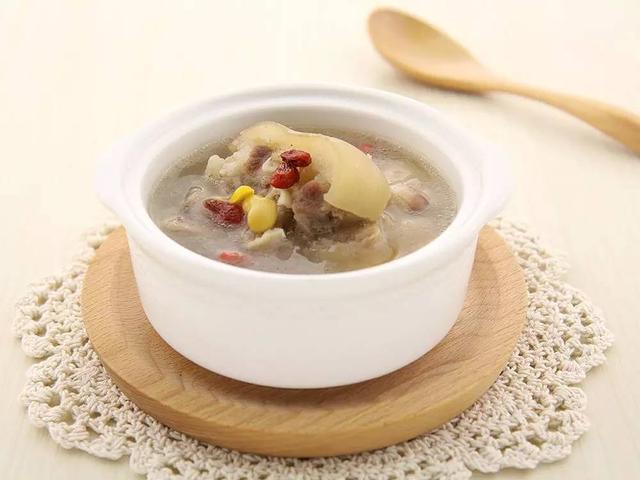 坐月子猪脚炖什么 543306d8eef7499384234a5a6697f526.jpeg