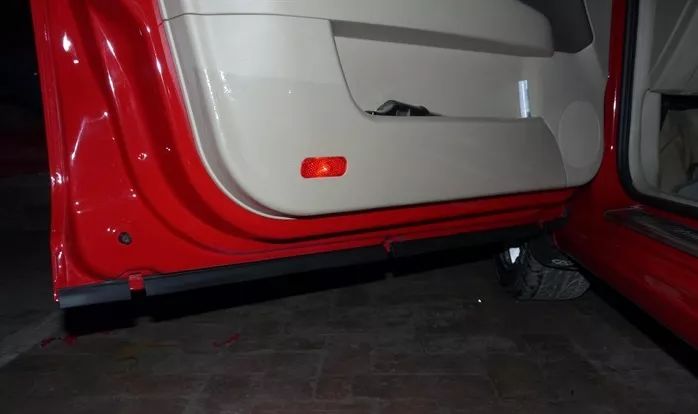 如何正常关车门 558ab33227dd44a99cd1fae235a12eb9.jpeg