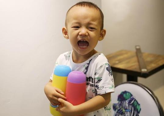                     劝告：孩子不满5岁，3种饭别碰，积食伤脾胃，影响身体发育！