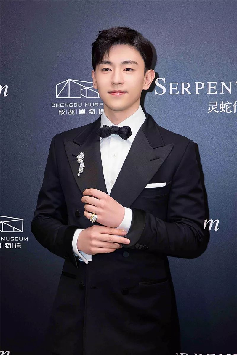 �������ɶ����͹ۡ��ߡ��ֳ�,��ϲ�����˶�����