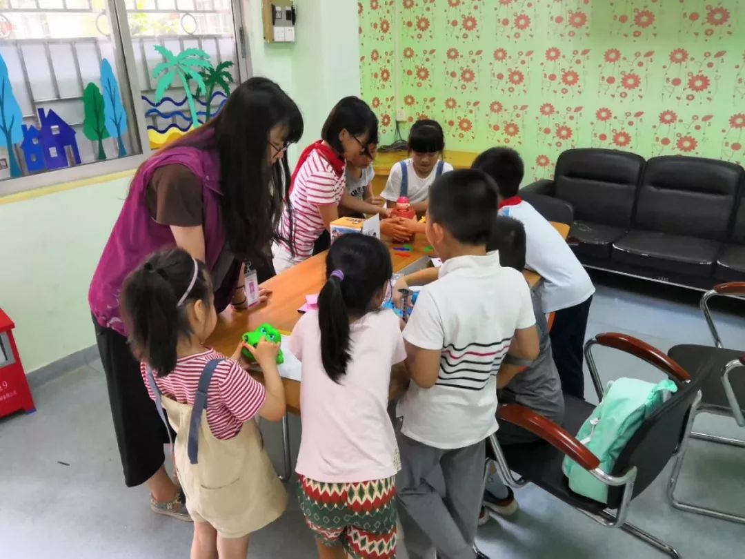 怎么教小孩识别真正的朋友 ad0a896fe6fc4f79a7b76e459a43f246.jpeg