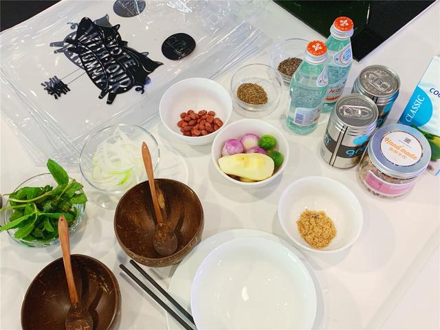 green网红 b1bb750b282048d69446fda0856fe7c5.jpeg