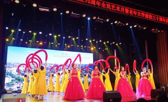 歌曲美丽家园曲谱_美丽的家园绘画(5)
