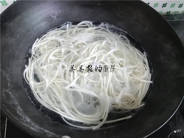 10cc0085cf2f4410b20c62be0871e7fb.jpeg