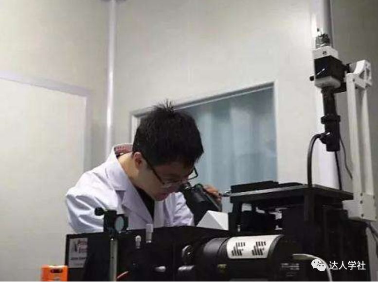 怎么样才能当上博导 12f22211df694dbe837ffdc6a4d8054e.jpeg