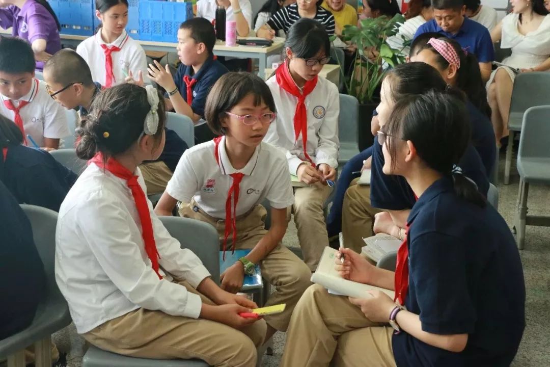 侯皓仁同学带来的快板节目将山西特色展示得淋漓尽致晋中书院李冰倩