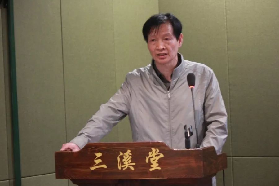 杨建新,协会副会长赵和平,陶月彪,副会长兼秘书长郭艺,副秘书长吴延飞