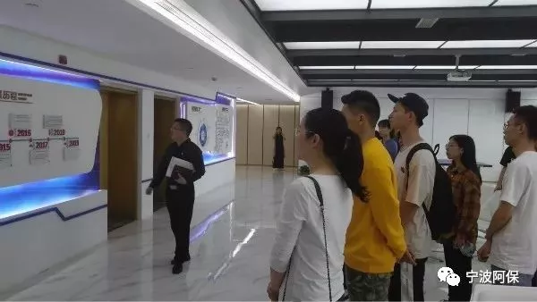 服务业经济总量支撑经济指标_经济技术指标(2)