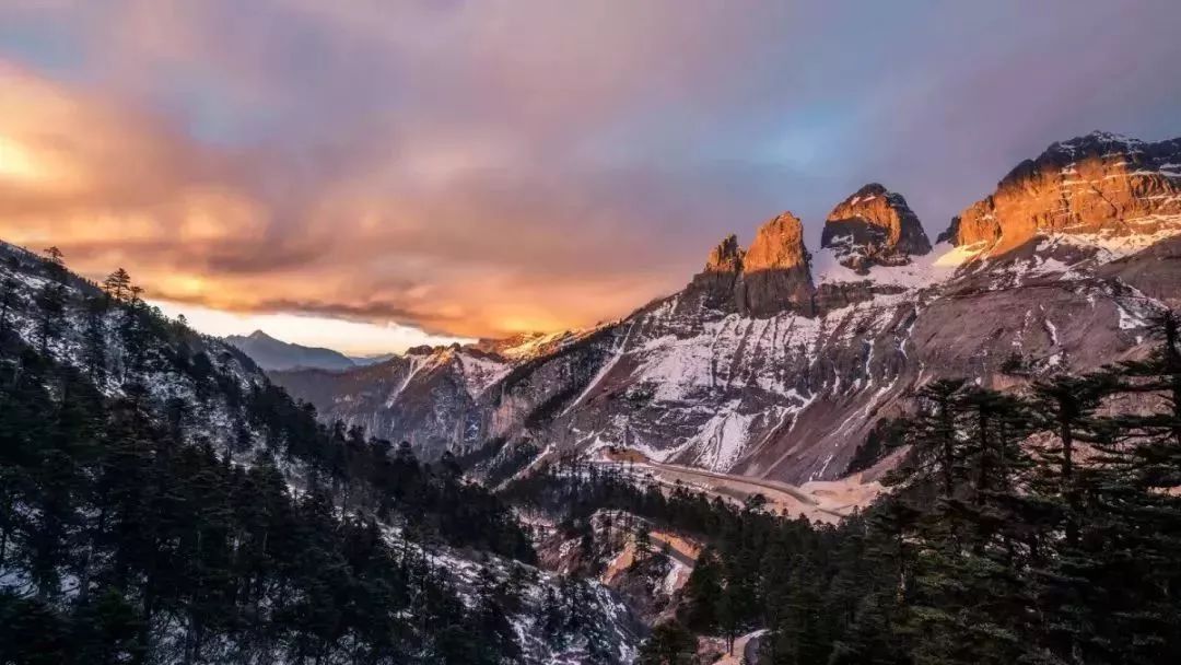 山上美景 音乐 aa2dddf6cec74ddc8c0291f5134f36c8.jpeg