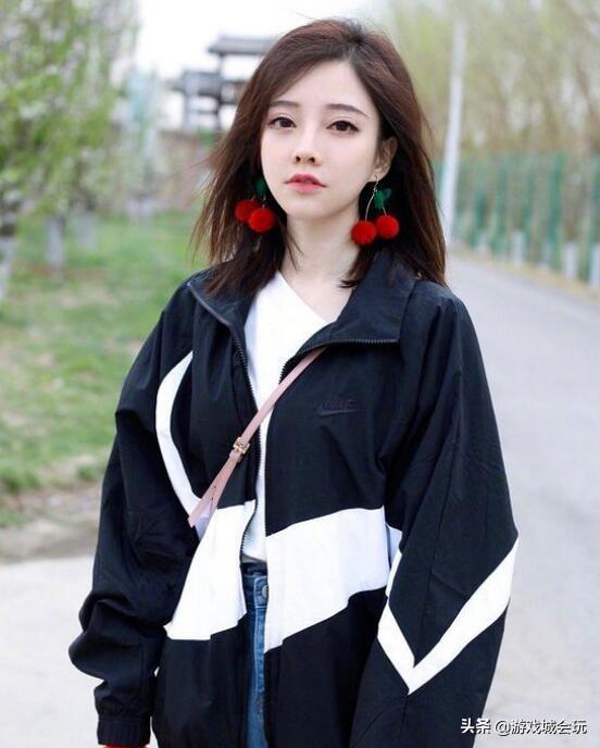 怎么样才能成为网红歌手 b63d4f2ed7544ac89b2aa67466f24af1.jpeg