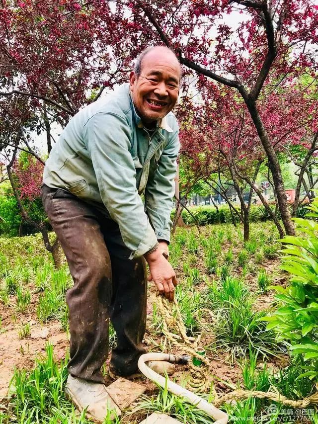 五一劳动节,100幅摄影作品记录不同职业劳动者