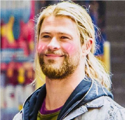 所有人都嘲笑雷神胖了,只有妈妈捧起他的脸:你