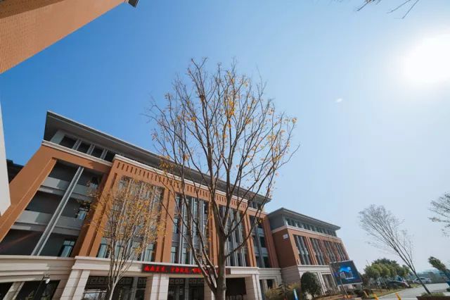 平阳建兰学校面向社会招聘保安/生活指导师/食堂厨师