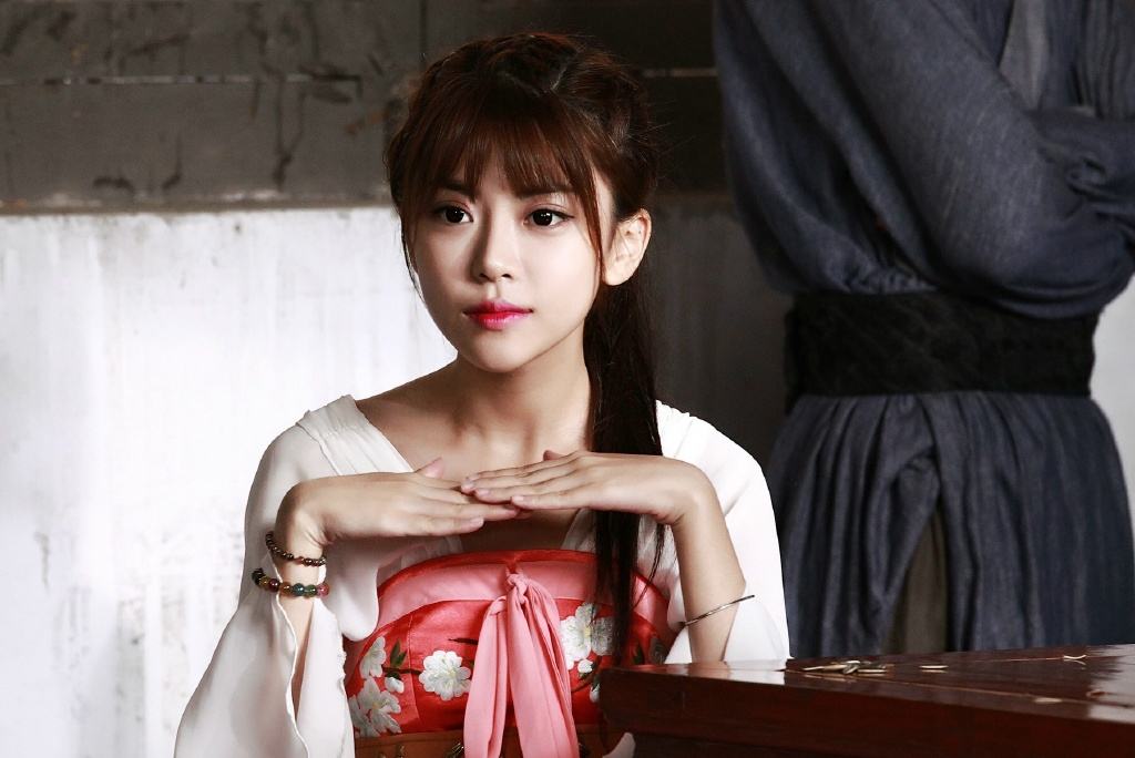 LOL周淑怡公开性取向,并曝出骆歆睡觉时怪癖,水友听完笑岔气!_直播