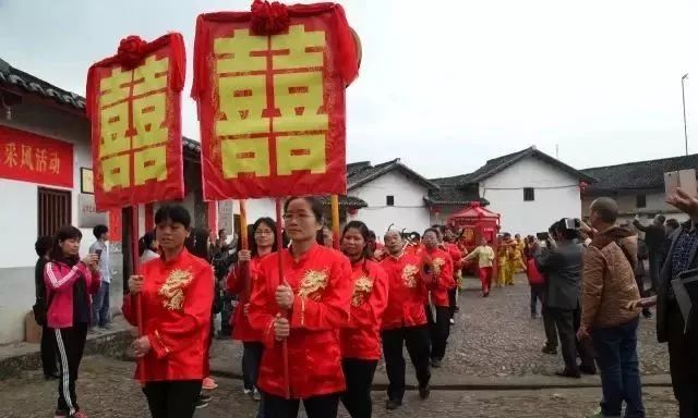 郯城人口经济文化旅游民俗_郯城美澳学校杨伟刚(2)