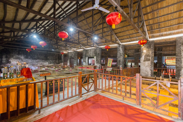 中国酒行业的国宝，历史跨度近800年，曾被评为中国十大考古发现