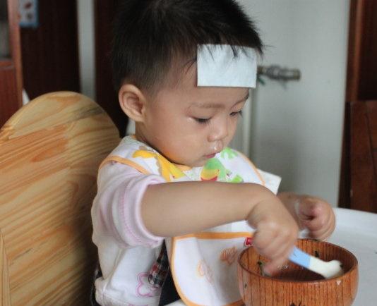                    别不听劝！这3种习惯伤脾，影响发育！孩子吃了容易积食，别疏忽