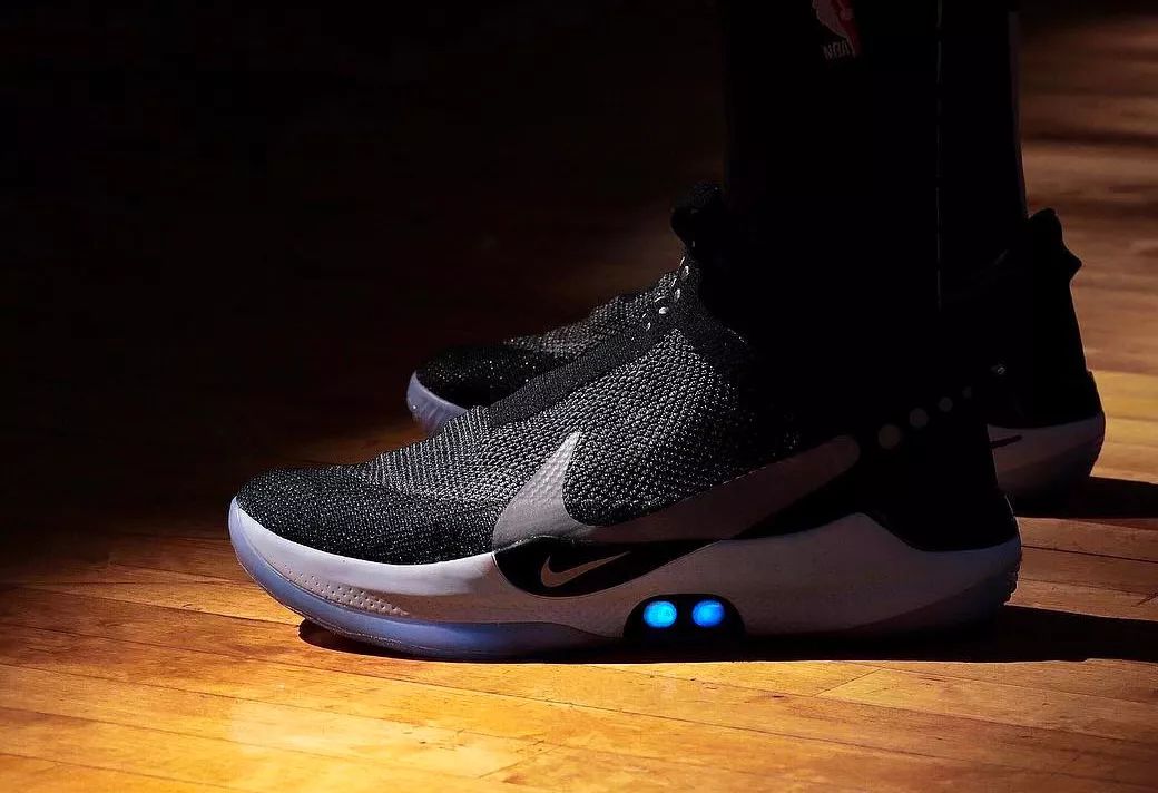 明天发售!自动系带 Nike Adapt BB 上脚美图看个够! bwin代理