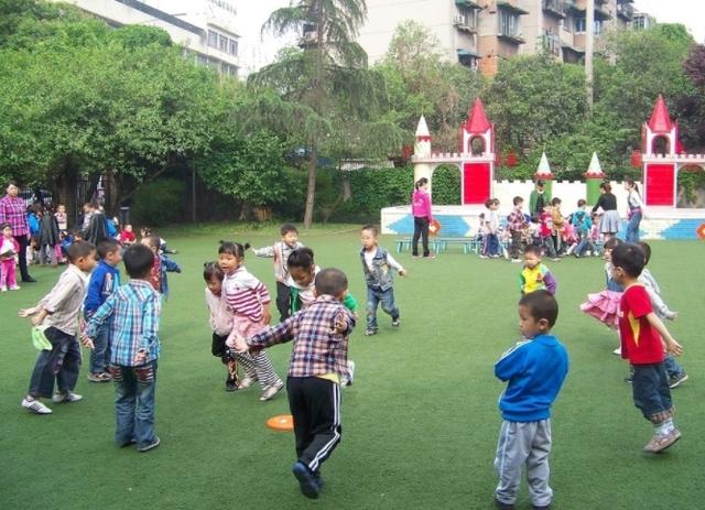                    儿科医生提醒：天气再暖，也不能对孩子做的3件事，别不清楚