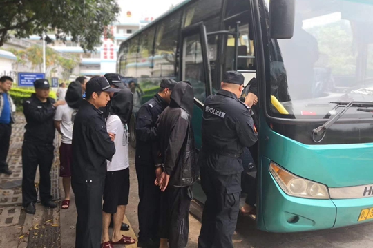 郑州航空港警方行程万里侦破电信诈骗案 广东抓回6名犯罪嫌疑人 在线a片
