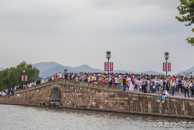 杭州西湖断桥