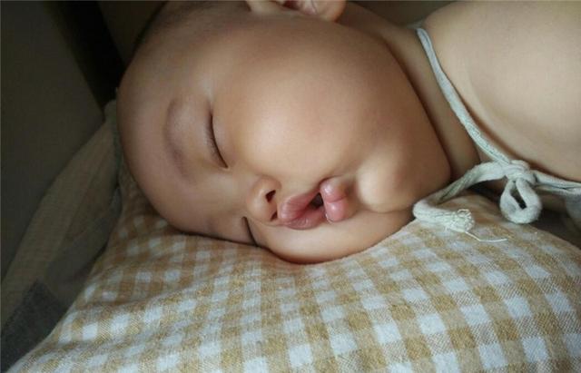                     警惕：孩子脾虚、积食，睡觉会出现5种表现！家长要及时调理