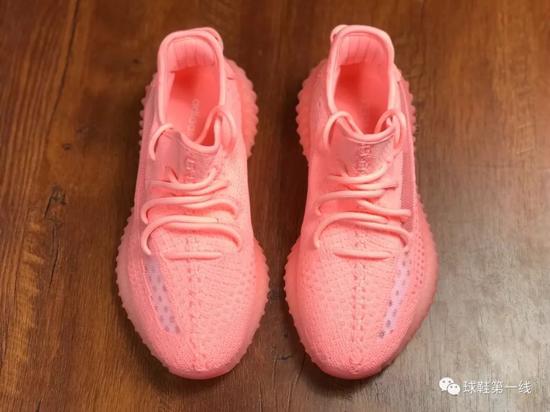 adidasyeezyboost350v2侧透镂空粉色椰子货号eg7498