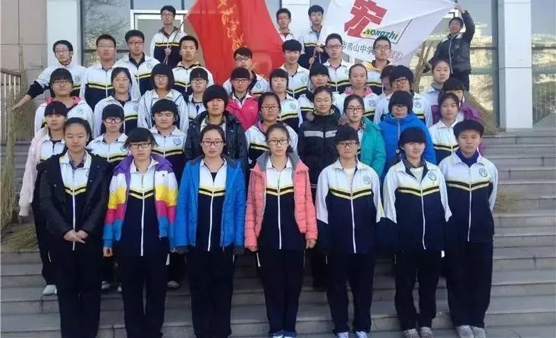 北京孩子的校服回忆您穿过哪一件