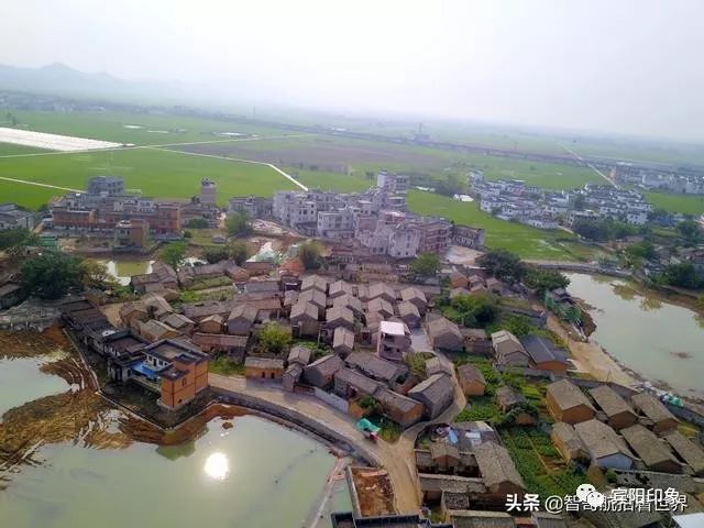 古辣蔡氏书香古宅位于广西南宁宾阳县古辣镇蔡村,是当地有名的书香