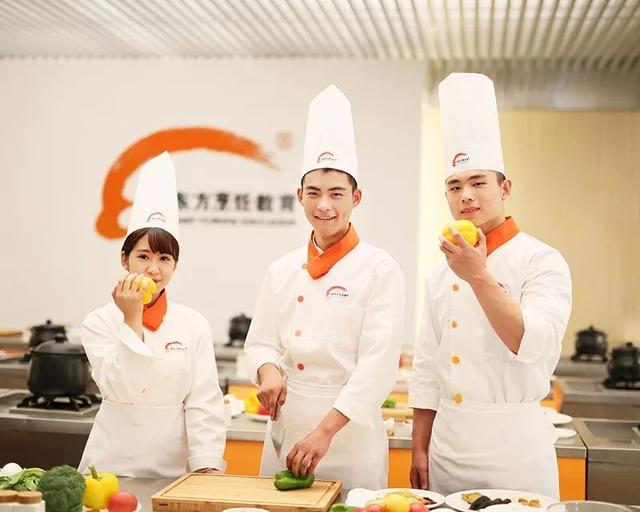 初高中生择校指南|我为什么向你推荐职业教育
初高中生择校指南|我为什么向你推荐职业教育