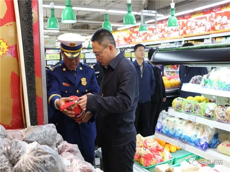 阳泉市盂县县长梁海昌带队深入人员密集场所开展消防安全检查