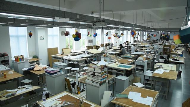 
大学最“烧钱”的5个专业，就业不一定好，普通家庭报考要谨慎


