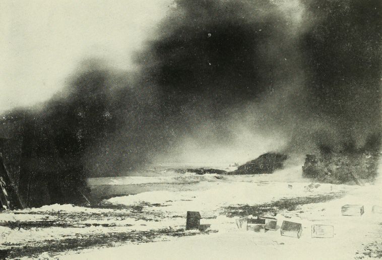 黑色侵袭了那年东北的天空，也带走了6万人的生命