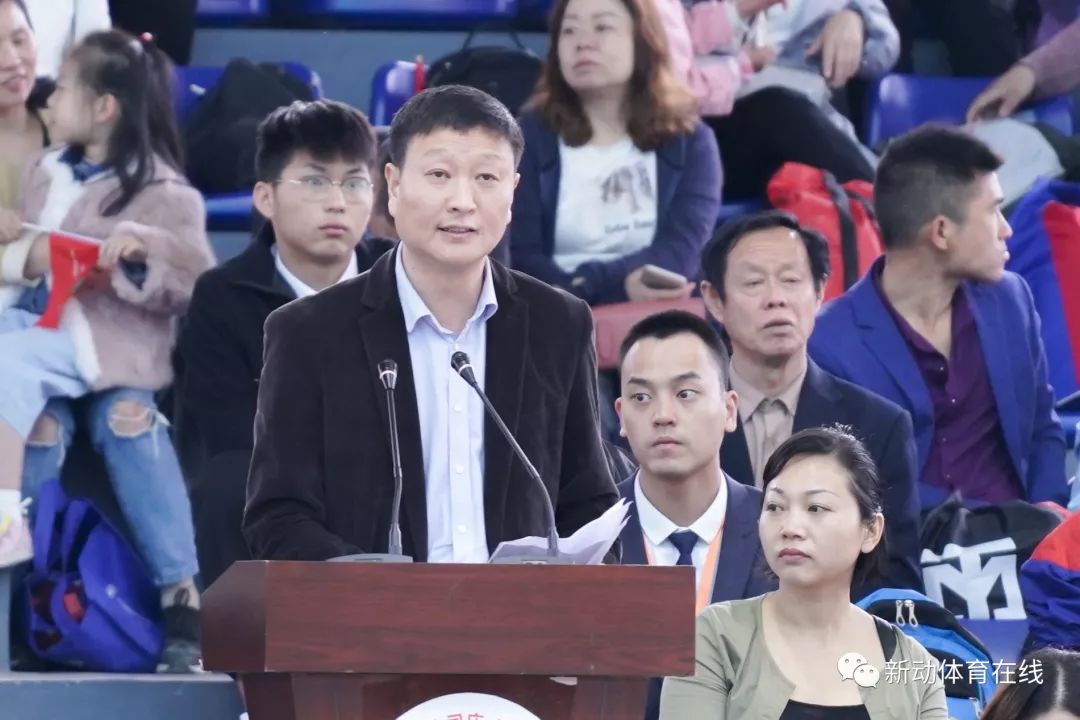 信阳市信访局党组成员,副局长徐春啸讲话运动员代表宣誓教练员代表