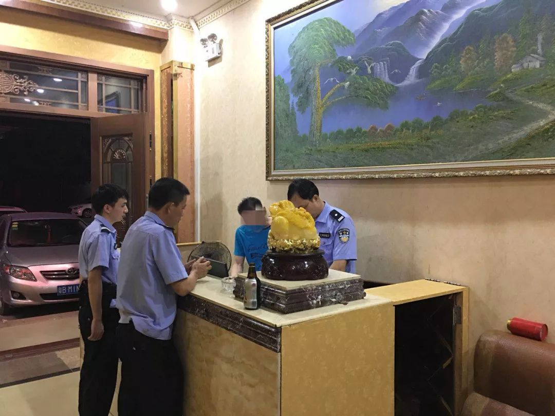 800多名警力出动在惠东各地进行清查抓获一批违法人员