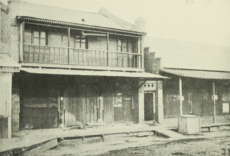 黑色侵袭了那年东北的天空，也带走了6万人的生命