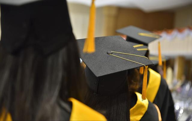 
大学这4大“洋气”专业，不考研没出路，工作难找，薪资低！


