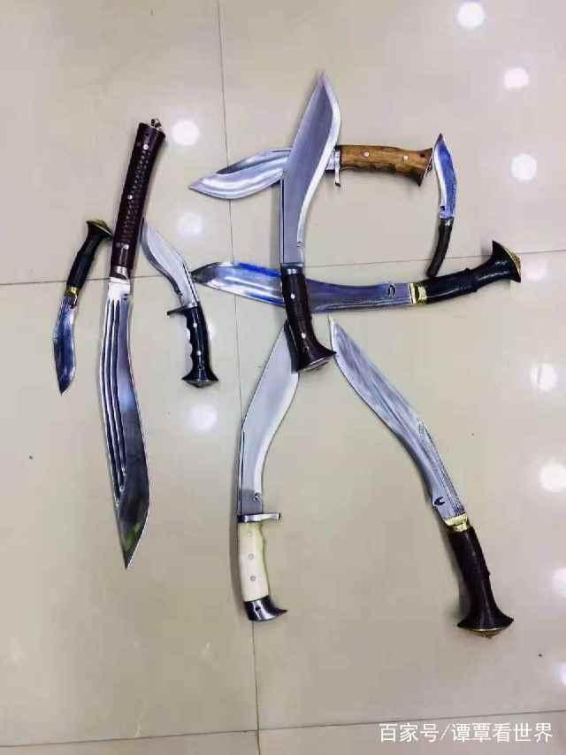 尼泊尔见识世界"砍刀之王",旅人的节日礼物曾称雄战场