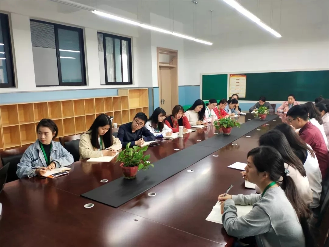 
自贡衡川｜2019年新教师职前跟岗成长日记！


