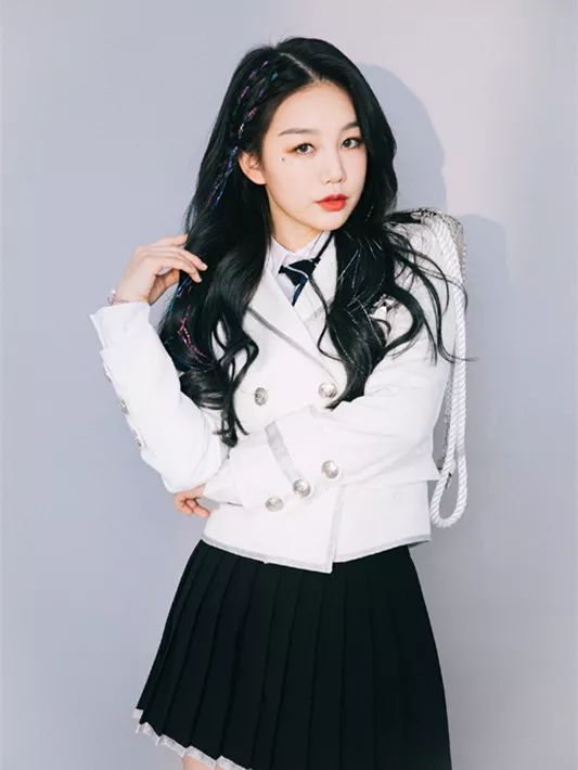 火箭少女101徐梦洁发展 84b30bc5885141e98b872fd01aae0218.jpeg
