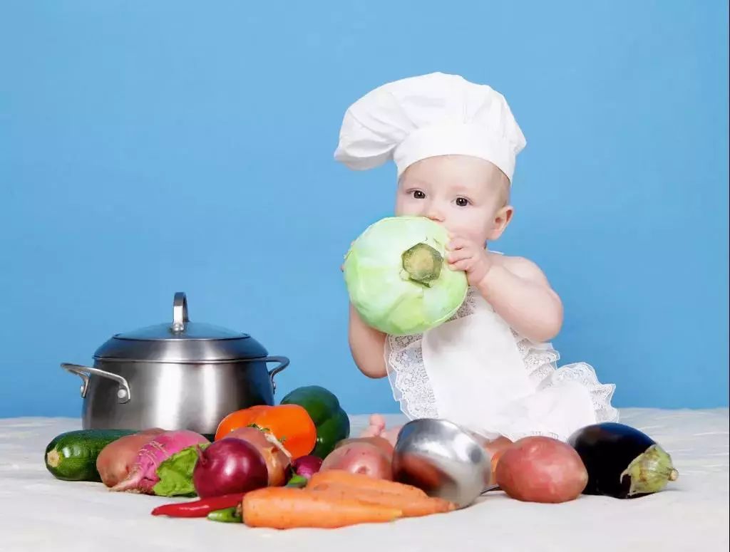                     家长们知道宝宝第一颗乳牙在出生后第几个月萌出吗？
